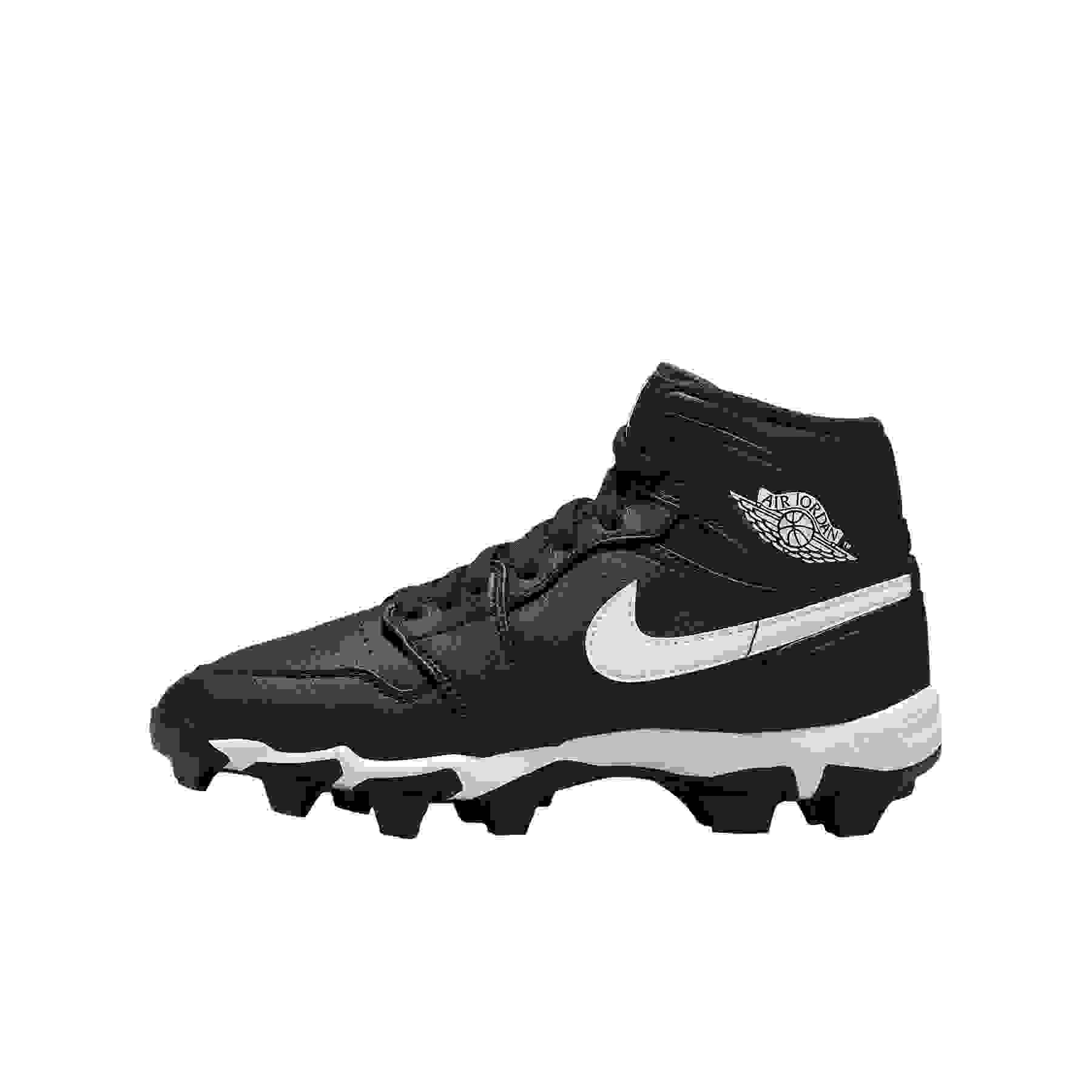 Jordan 1 Mid Grade School Boys' "Black/White" Multisport Cleat